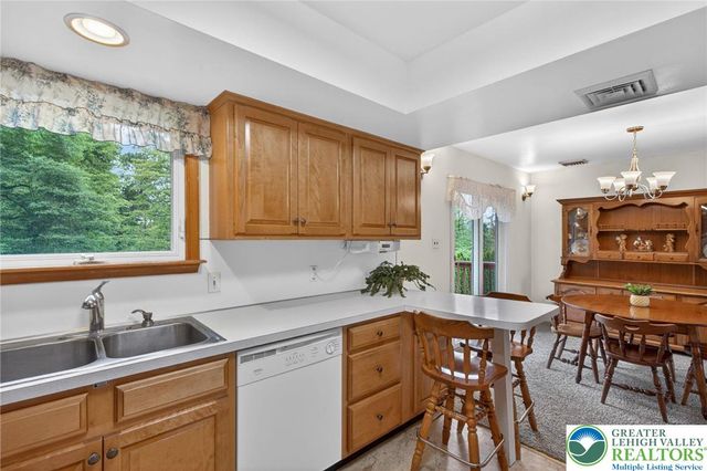 2590 31st Street Southwest, Salisbury Twp, PA 18103