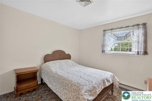 2590 31st Street Southwest, Salisbury Twp, PA 18103