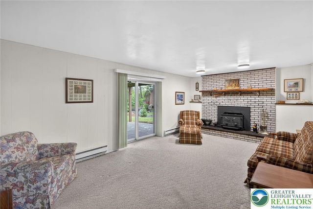 2590 31st Street Southwest, Salisbury Twp, PA 18103