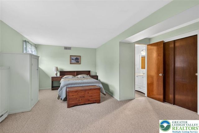 2590 31st Street Southwest, Salisbury Twp, PA 18103