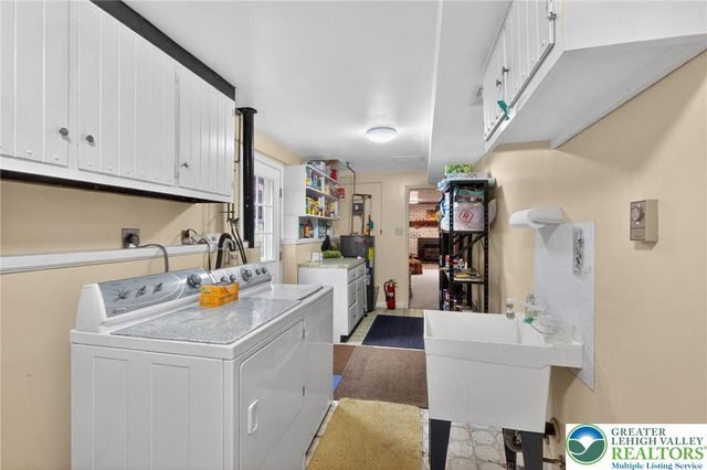 2590 31st Street Southwest, Salisbury Twp, PA 18103