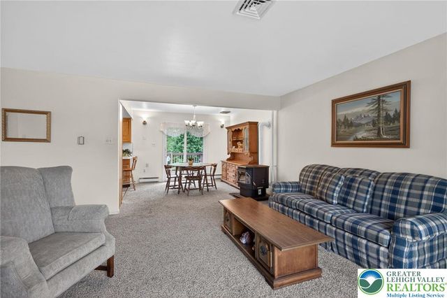 2590 31st Street Southwest, Salisbury Twp, PA 18103