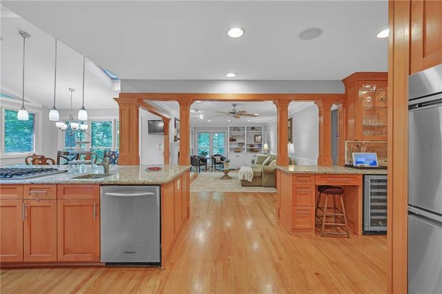 3344 Weathertop Way, Roswell, GA 30075