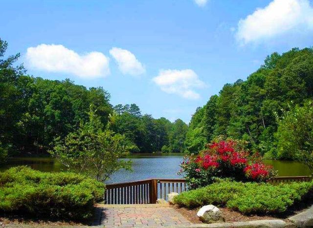 3344 Weathertop Way, Roswell, GA 30075