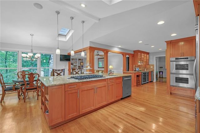3344 Weathertop Way, Roswell, GA 30075