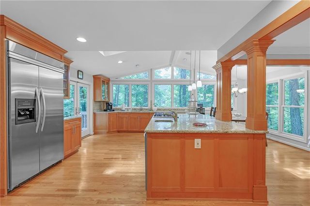 3344 Weathertop Way, Roswell, GA 30075