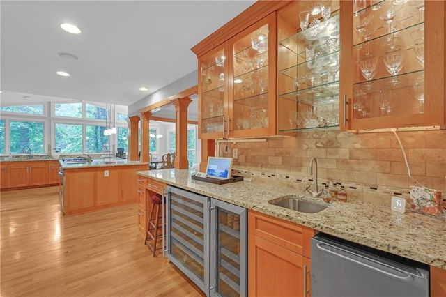 3344 Weathertop Way, Roswell, GA 30075