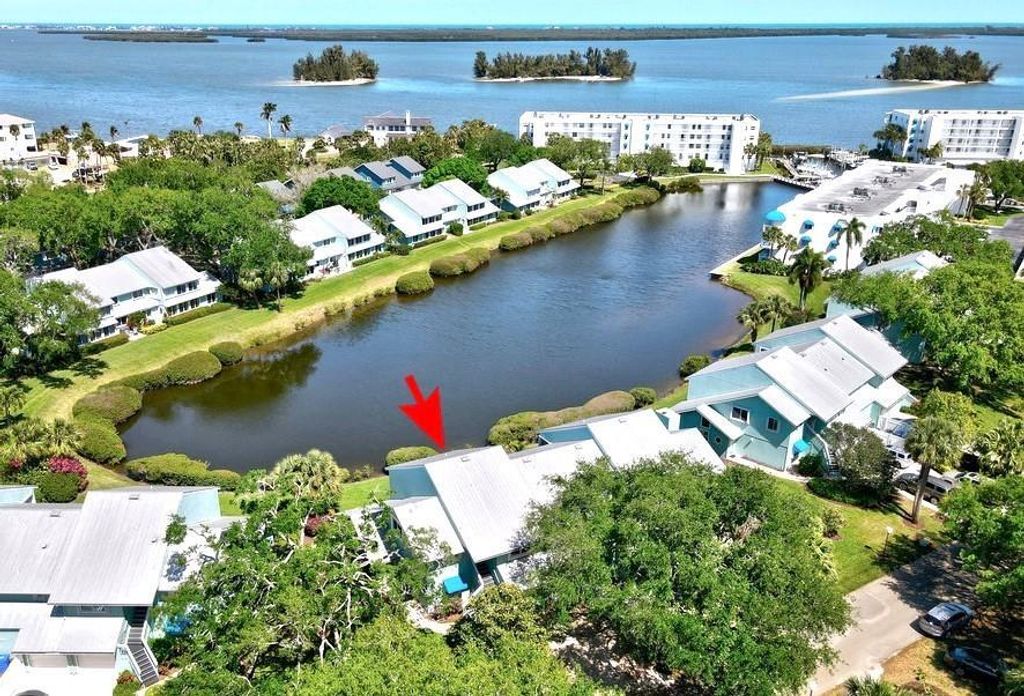 6408 S River Run Drive, Sebastian, FL 32958