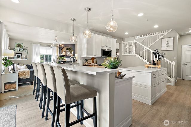 20407 SE 261st Place, Covington, WA 98042