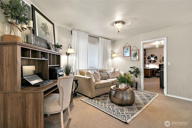 20407 SE 261st Place, Covington, WA 98042