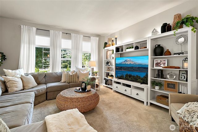 20407 SE 261st Place, Covington, WA 98042