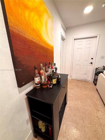 450 NE 155th Ter, Miami, FL 33162