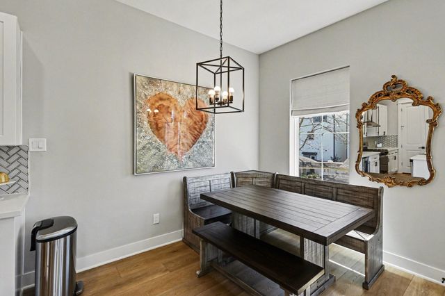 825 Woodcrest Drive, Houston, TX 77018