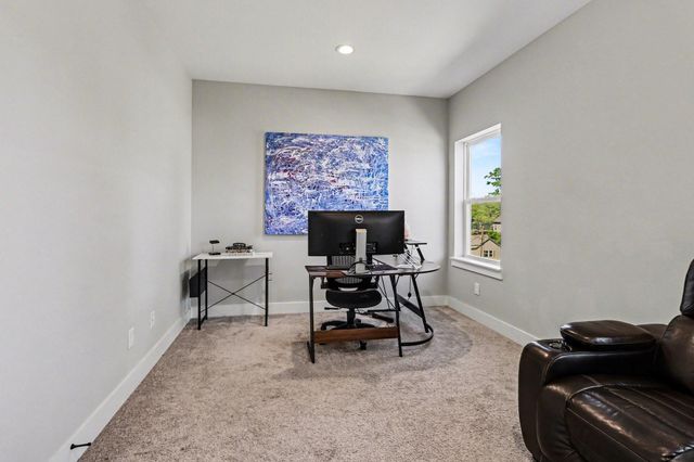 825 Woodcrest Drive, Houston, TX 77018