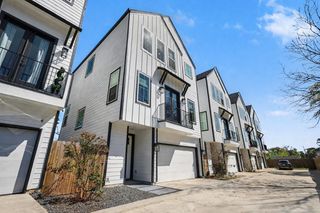 825 Woodcrest Drive, Houston, TX 77018