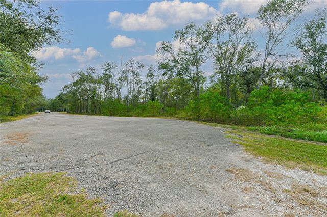 0 Live Oak St, Damon, TX 77430