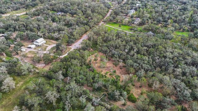 0 Live Oak St, Damon, TX 77430