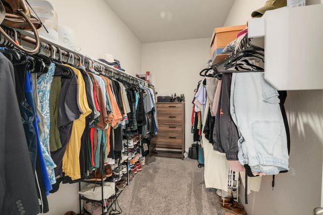 208 Wild Spur LN, Liberty Hill, TX 78642