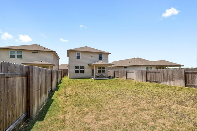 208 Wild Spur LN, Liberty Hill, TX 78642