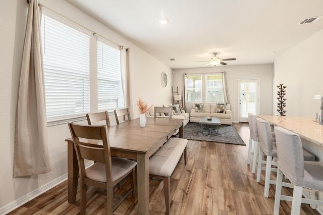 208 Wild Spur LN, Liberty Hill, TX 78642