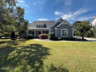 8917 Champion Hills Drive, Wilmington, NC 28411