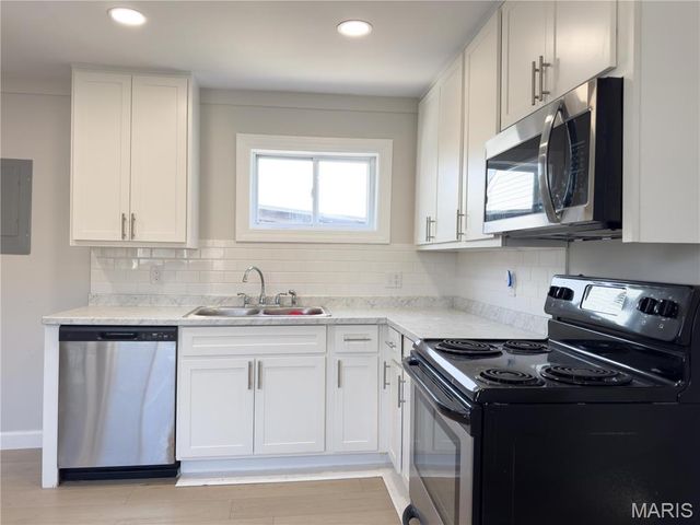 780 Pardella Avenue, St Louis, MO 63125