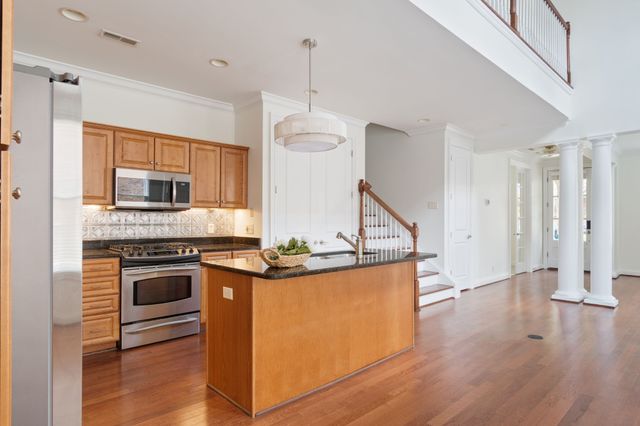 1019 Cumberland Park Dr, Franklin, TN 37069