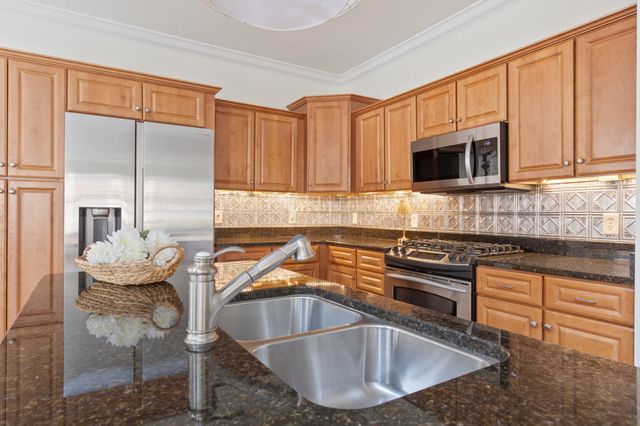 1019 Cumberland Park Dr, Franklin, TN 37069
