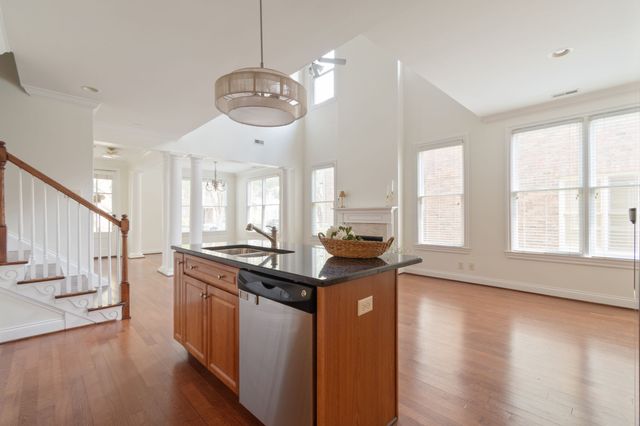 1019 Cumberland Park Dr, Franklin, TN 37069