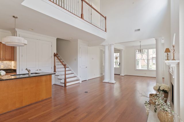 1019 Cumberland Park Dr, Franklin, TN 37069