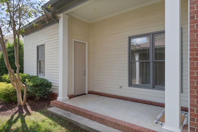 1019 Cumberland Park Dr, Franklin, TN 37069