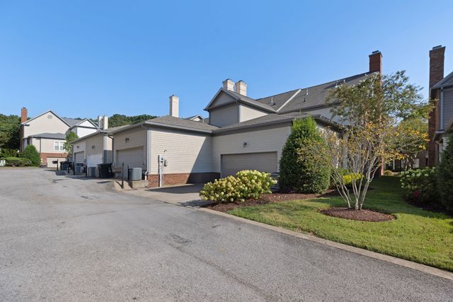 1019 Cumberland Park Dr, Franklin, TN 37069
