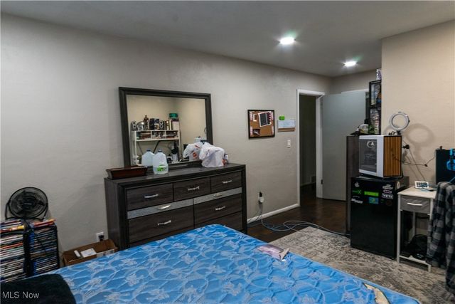 427 Catalina Drive, New Franklin, OH 44319