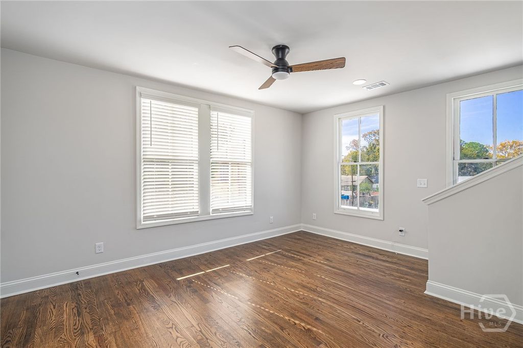 Image 26 of property listing at 1105-1107 E 32nd Street, Savannah, GA 31404