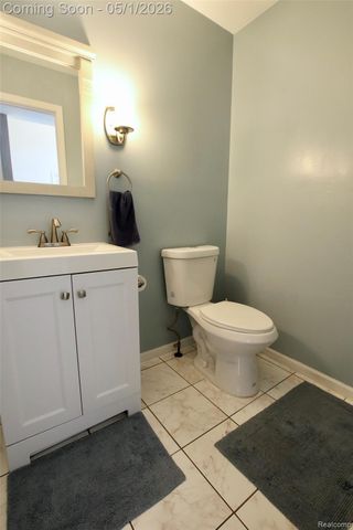 2757 N Tipsico Lake Road, Hartland Township, MI 48353