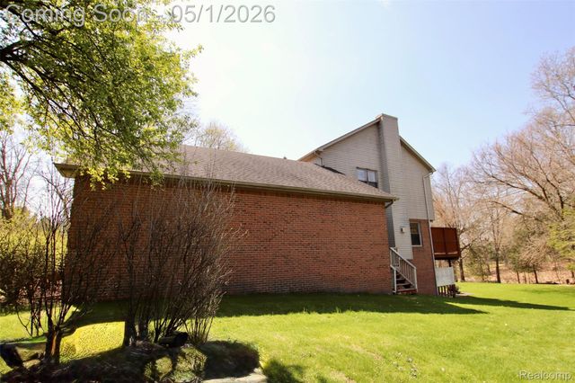 2757 N Tipsico Lake Road, Hartland Township, MI 48353