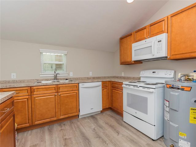 223 SE 9TH STREET, Gainesville, FL 32601