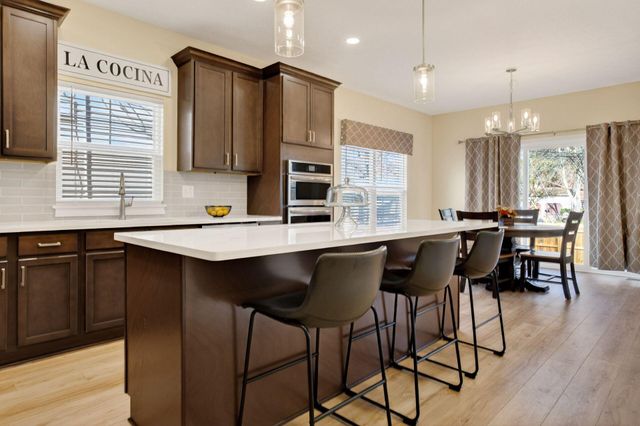 3832 Emmons Avenue, Columbus, OH 43219