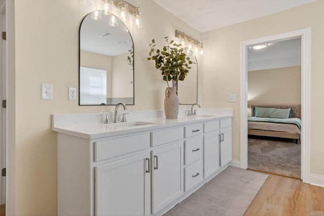 3832 Emmons Avenue, Columbus, OH 43219