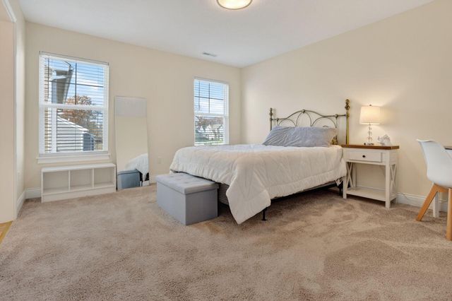 3832 Emmons Avenue, Columbus, OH 43219