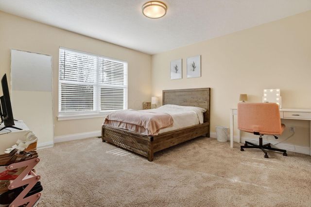 3832 Emmons Avenue, Columbus, OH 43219