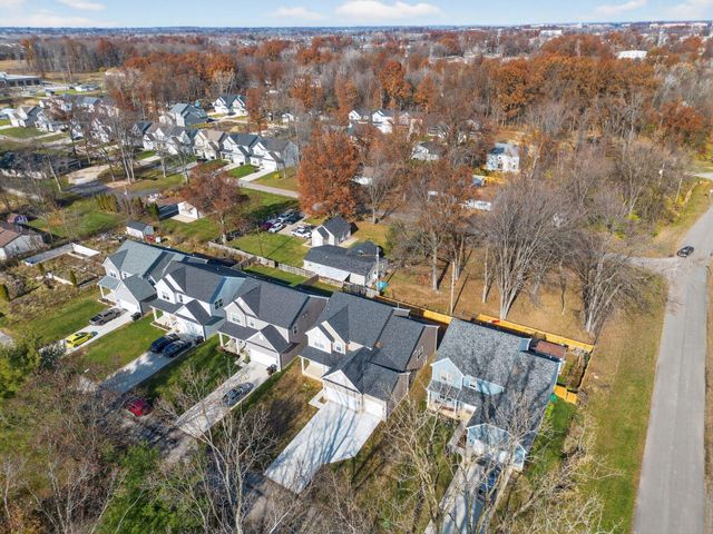 3832 Emmons Avenue, Columbus, OH 43219