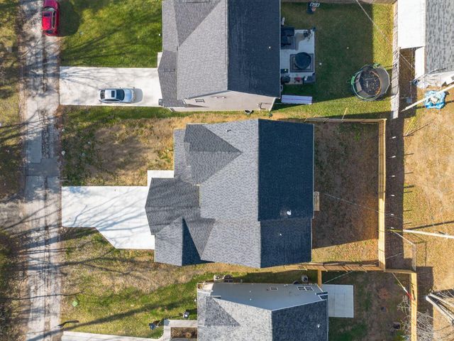 3832 Emmons Avenue, Columbus, OH 43219