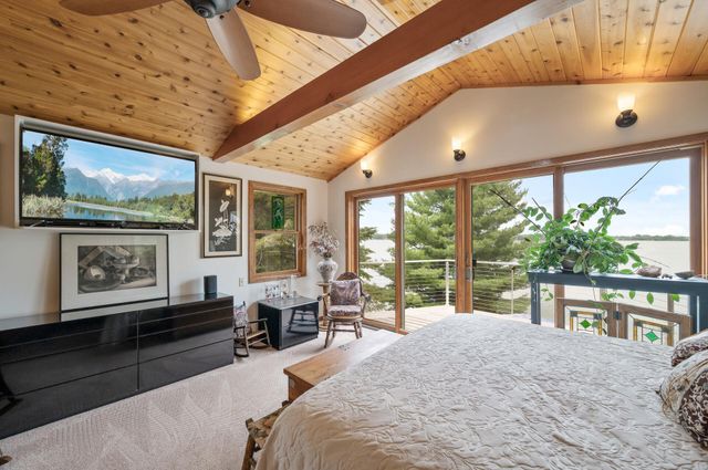 14144 Old Holt Court, Lindstrom, MN 55045