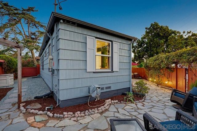 3381 N Mountain View, San Diego, CA 92116