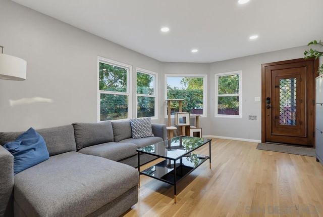 3381 N Mountain View, San Diego, CA 92116