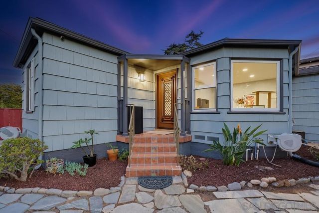 3381 N Mountain View, San Diego, CA 92116