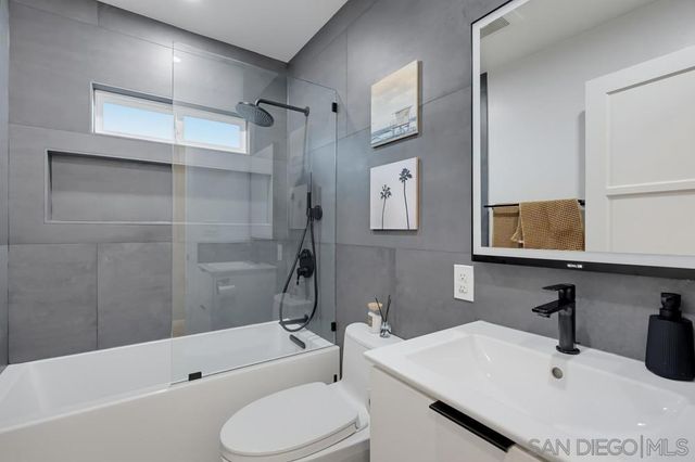3381 N Mountain View, San Diego, CA 92116