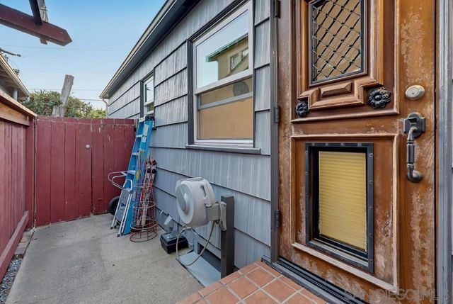 3381 N Mountain View, San Diego, CA 92116