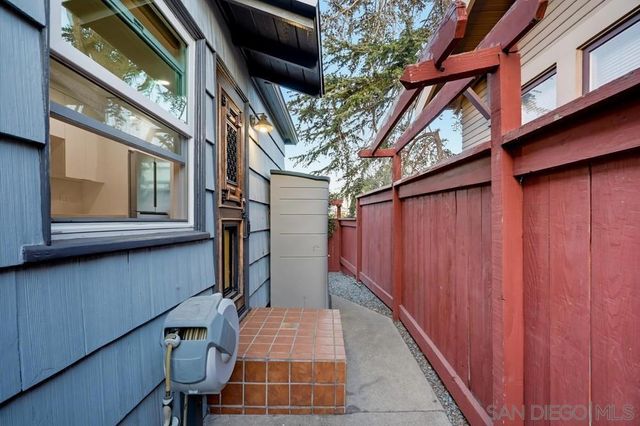 3381 N Mountain View, San Diego, CA 92116